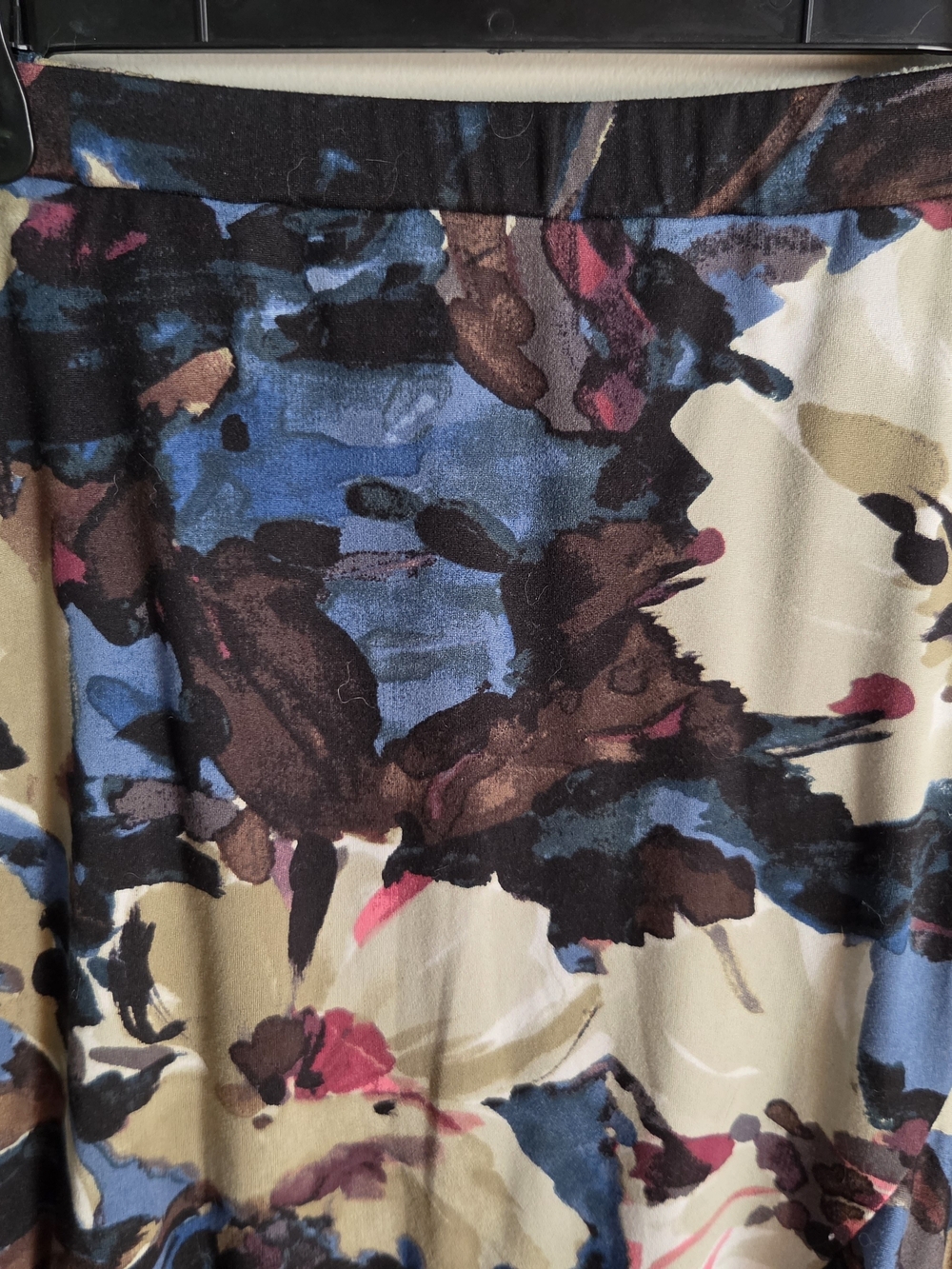 Montgomery Post Women's Large Brushstroke Floral Ruffle Midi Skirt - Picture 2 of 9